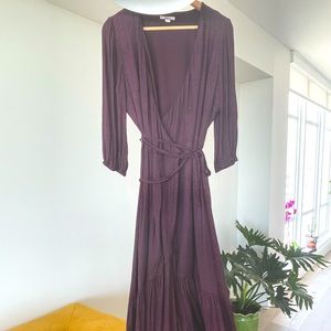 Lovely Maxi Dress with low ruffle. Bar III